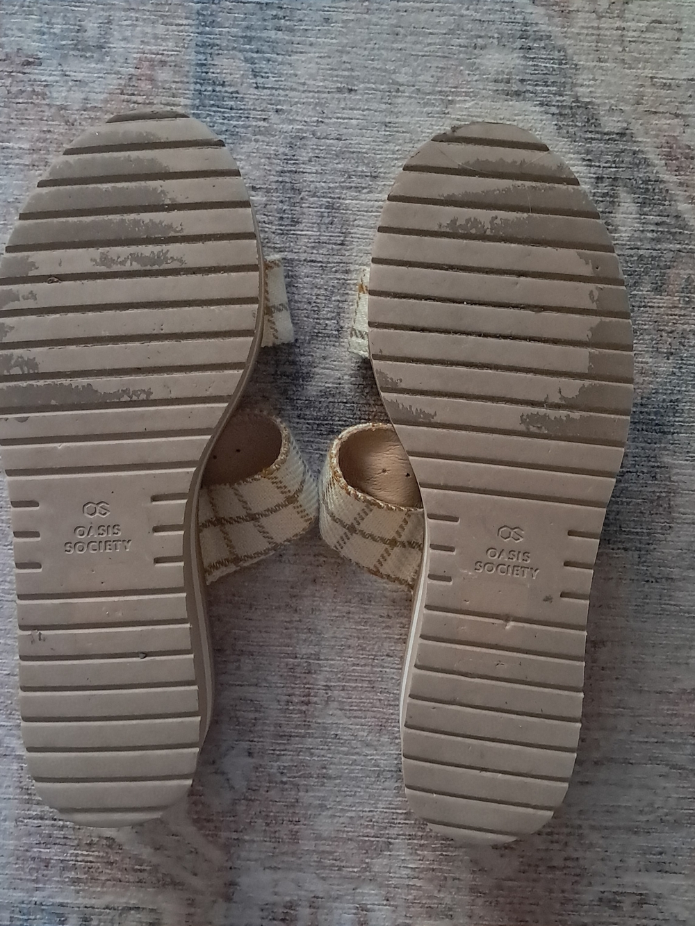 Platform Sandals With Buckle - Picture 7 of 7
